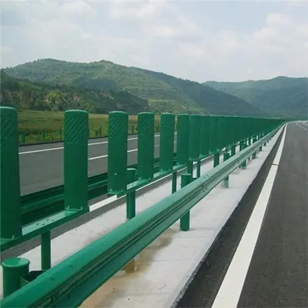 高速公路安全隔離護欄