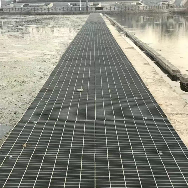 凱里重型鋼格柵踏步板廠