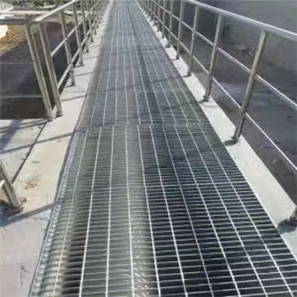 安順重型鋼格柵踏步板